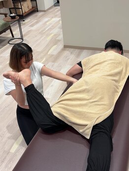 全力ストレッチ 祖師ヶ谷大蔵店/施術風景