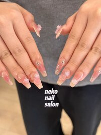 チークネイル　バラネイル