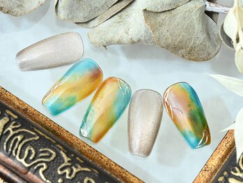 リネイル(Re nail)の写真/完全個室プライベートサロン★様々なシーンでも馴染む指先に！ワンカラーにちょっとのアクセントを★
