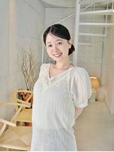 クーイー ジリーアイ(cooey. gillyeye) 荻野 栞