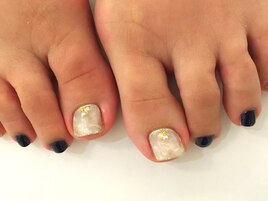 retreat nail
