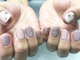 ベージュネイル