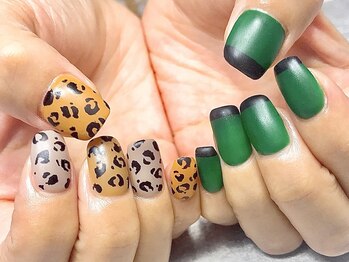 ティーエス ネイル ガーデン(T.S Nail Garden)/レオパードandグリーン