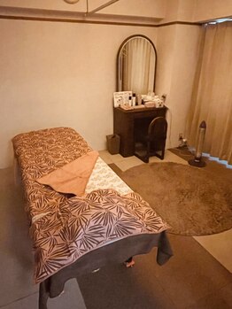 リラクゼーション こりほぐの写真/<マタニティの方必見>国家資格を持つベテランセラピストが,お腹に負担をかけない横向きと仰向けだけで施術!