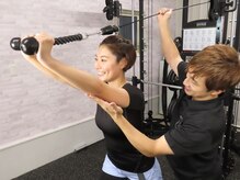 キースタイルフィットネス/たるんだ二の腕がスッキリ！