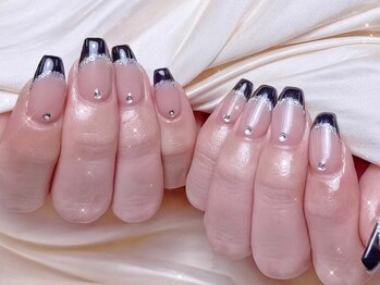 シーアンドビーネイル(C&B Nail)/シンプルフレンチデザイン