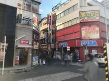 グイット モダン 千葉店(Goo-it! MODERN)/6）宝くじ売場とゲーセンの間