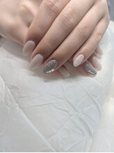 エムデコビューティ(M-DecoBeauty)/シンプルにオフィスネイル♪