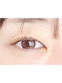 ナチュラル上品な目元にしたい