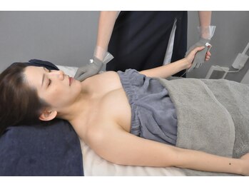 ハニー(Honey)/バストアップサロンHONEY恵比寿