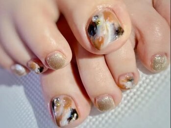 レイネイル(RAY:nail)の写真/普段ハンドネイルが出来ない方◎足元から女子力UP☆フットネイルはとびきり可愛く♪