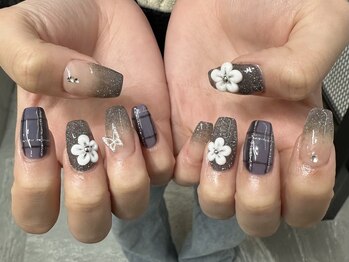 グロウ ネイル(GLOW×NAIL)/Art by RIHO