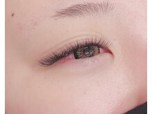 エマアイラッシュ(emma eyelash)/目尻長めでタレ目感アップ