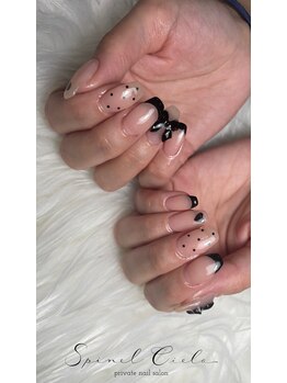 大人可愛いネイル