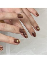 NAIL SALON R/magnet