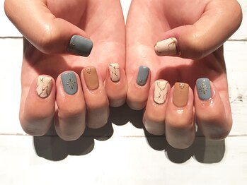 レシャン クラベル(Leschon clavel)/autumn  nail◎