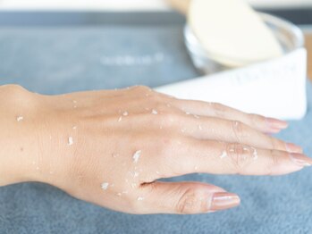 ネルケア(NERUKEA)/3→角質除去