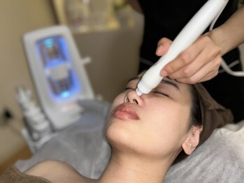 サロンエイトミー 西船橋店(salon 83)/【毛穴ケア】施術風景