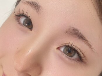 グリス(gris)の写真/マスカラを塗ったような瞳☆【まつ毛に合わせたトリートメントラッシュリフト＋マスカラパーマ6,050円】
