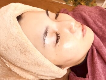 リル(LIL)の写真/【完全個室☆】毛穴やくすみ・ニキビ改善でハリツヤUP!韓国女優のような艶々ノーファンデ肌に♪