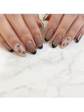 ソイン キタガタ(so-in kitagata)/黒フレンチネイル