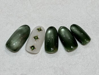 ネイルサロン ロゼプリュム/ゴージャス綺麗めネイル