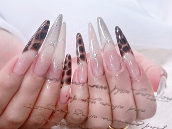 フローラ/チップ長さだしネイル