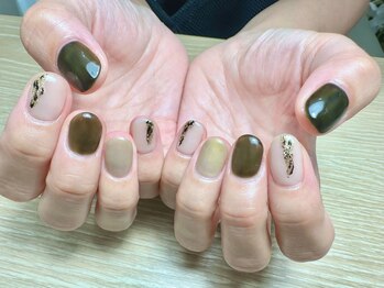 ヒノネ 武蔵新城(Hinone)/定額B 秋といえばモスグリーン