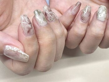 フェルンヴェー 代々木(Fernweh)の写真/新宿・代々木で叶える理想のショートネイル★パラジェル＆定額デザインで、爪に優しく季節を彩る指先へ♪