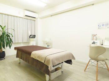 サロンエム(salon M)の写真/【都度払い＆個室】西荻窪駅北口すぐ◎最新の脱毛機器を使用し「丁寧」に施術するので、脱毛デビューにも◎