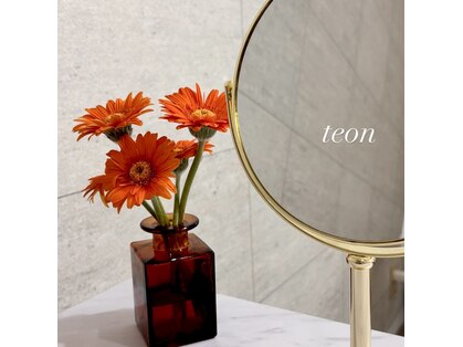 テオン(teon)の写真