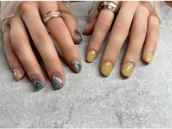 モレリア(morelia)/アシメ ニュアンスネイル