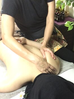 ラバンサラ 東京店(Ravan Sara)/肩甲骨のきわ!