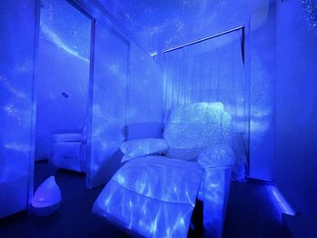 アリエス 浦和の写真/〈完全個室×プラネタリウム空間〉非日常空間で極上のドライヘッドスパ☆寝落ち続出の癒しタイムをお届け♪