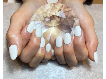 クマ(KUMA)/ホワイト