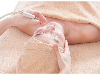 イービーシーシー梅田(e.b.c.c.)/6)毛穴吸引