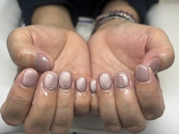 バンビ(Bambi)/マグネットネイル