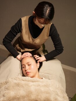 眠りの木/施術風景