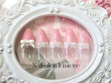 リュミエール(Lumiere)/レースリボンネイル