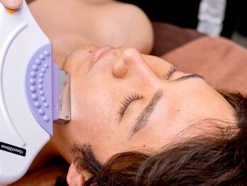 ハニーアイズ(Honey Eyes)の写真/【メンズ人気NO.1】初回¥1999★面倒な髭剃りから卒業！清潔感UP♪青ひげやカミソリ負けのお悩みに◎