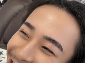 エムズアイブロウ 大和西大寺(M’sアイブロウ)/メンズハリウッドブロウリフト