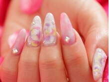 エスフィーネイルサロン ブリーユ(Esfy nailsalon Brille)/ふんわりバラ柄で女度UP