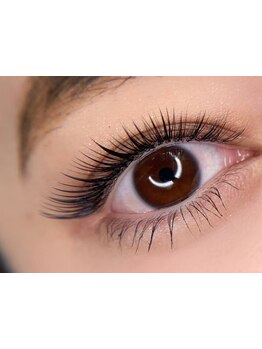 ボリュームのある目元にしたい