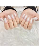 アンジーネイルアイラッシュ(Angie Nail Eyelash)/ホワイトシンプルネイル
