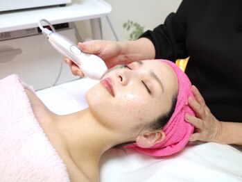 キレイ(KIREI)の写真/肌質・シミしわ改善にはコレ！プラズマシャワーと高純度エラスチン導入でくすみ・角質・ニキビもケア◎