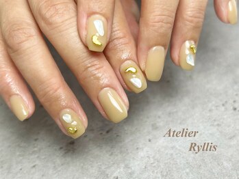 ベージュにアクセント