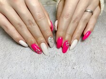 ディルガ ワッセ店(Dilga)/ネオンピンク×ホワイト