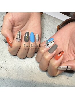 ネイルサロン R/スタイリングコース