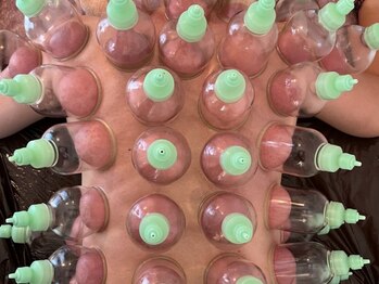 ウラヤス 恵比寿(Urayasu)の写真/《全身強圧リンパマッサージ》結果重視のオールハンド施術◎ボディラインが変わり、綺麗な美シルエットへ♪
