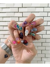 ウム(ium)/立体ネイル/お持ち込みネイル